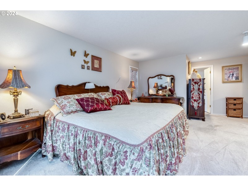 Bedroom, Owner's Suite