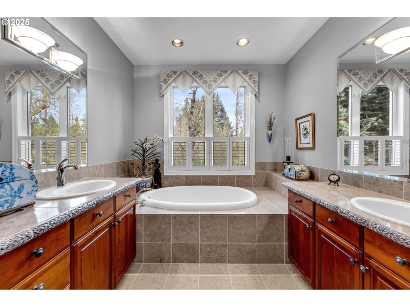 Bathroom, Attached