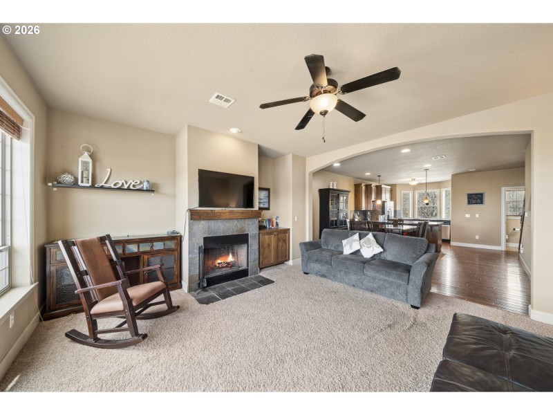 Living Room/Dining Room