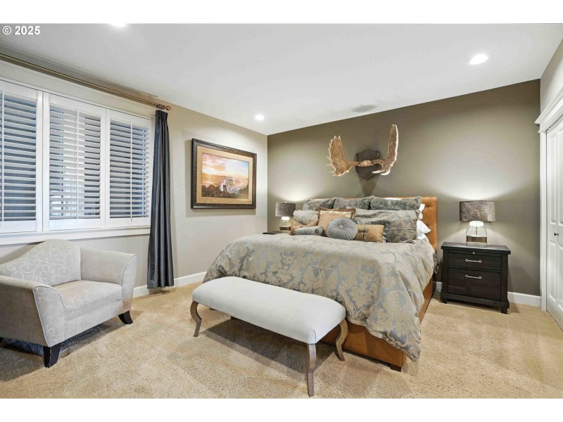 Bedroom, Primary