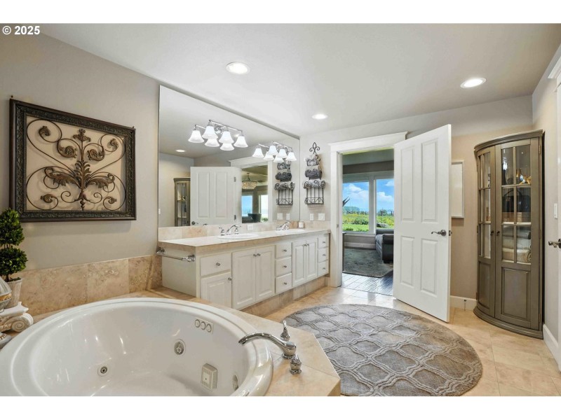 Bathroom, Attached