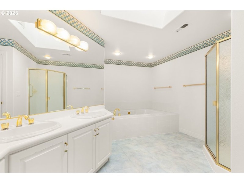 Owner's Suite Bathroom