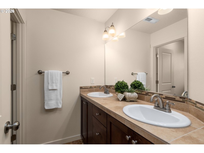 Owner's Suite Bathroom