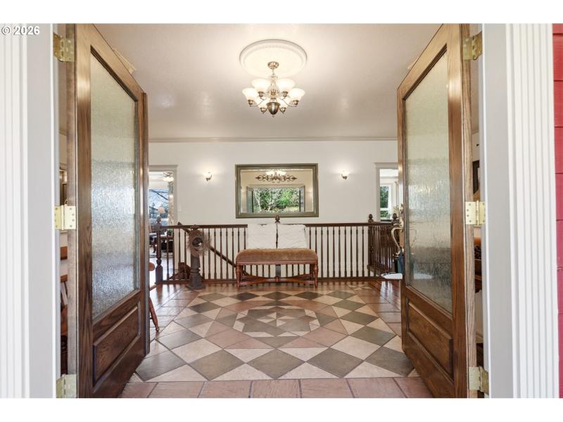 Entrance/Foyer