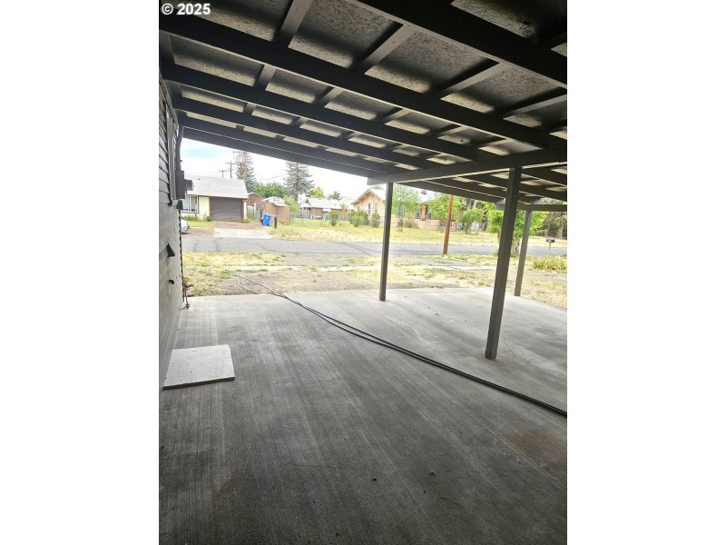 Carport