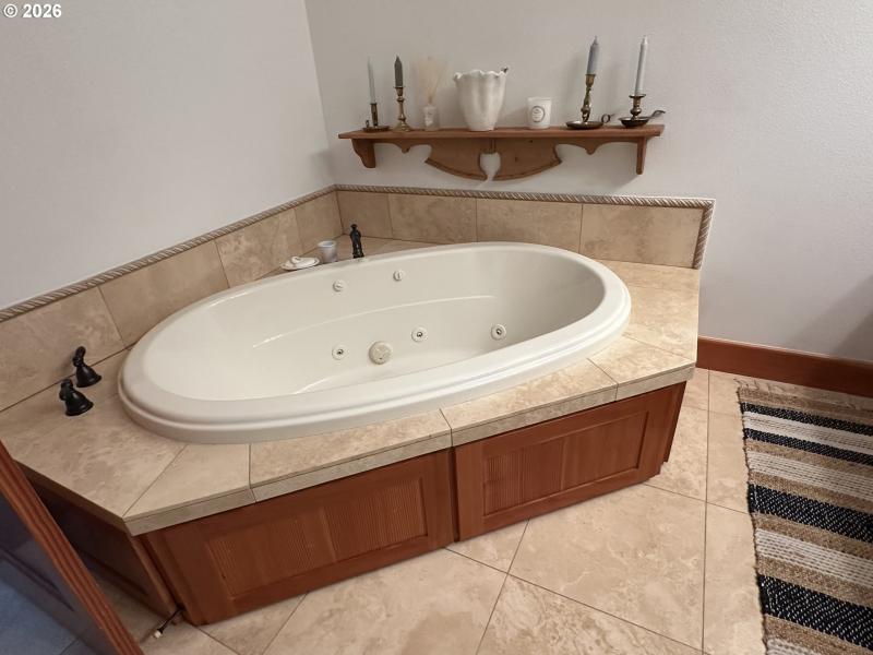 Bedroom, Owner's Suite