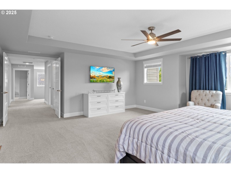 Bedroom, Primary