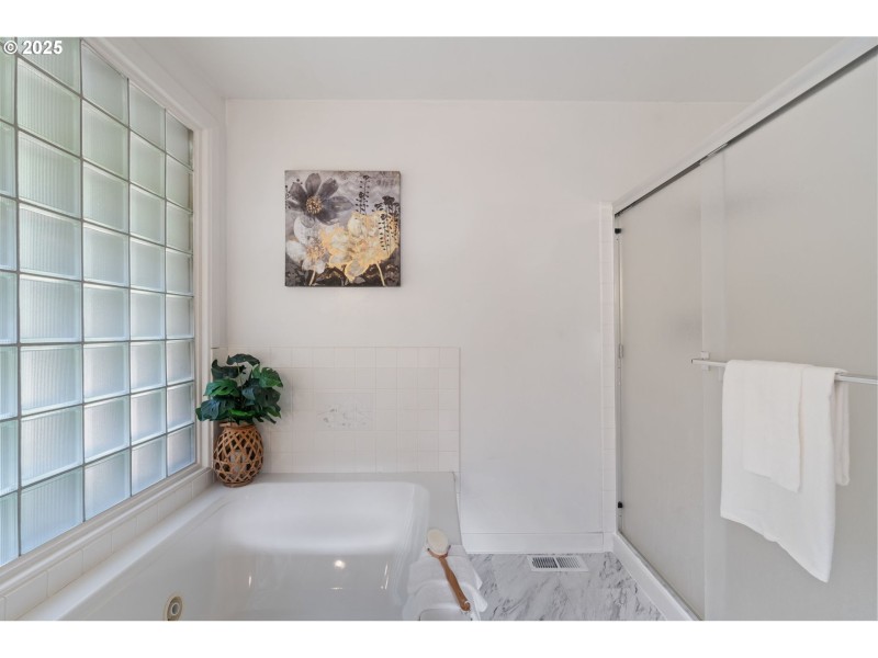 Bathroom, Attached