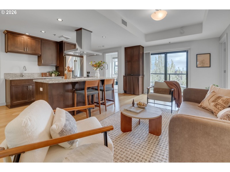 Living Room/Dining Room