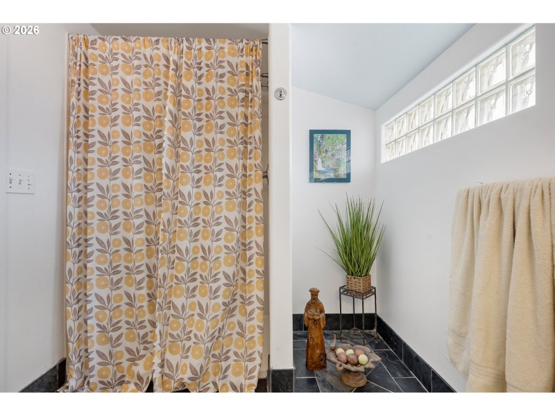 Owner's Suite Bathroom