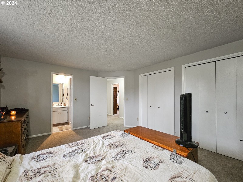 Bedroom, Owner's Suite