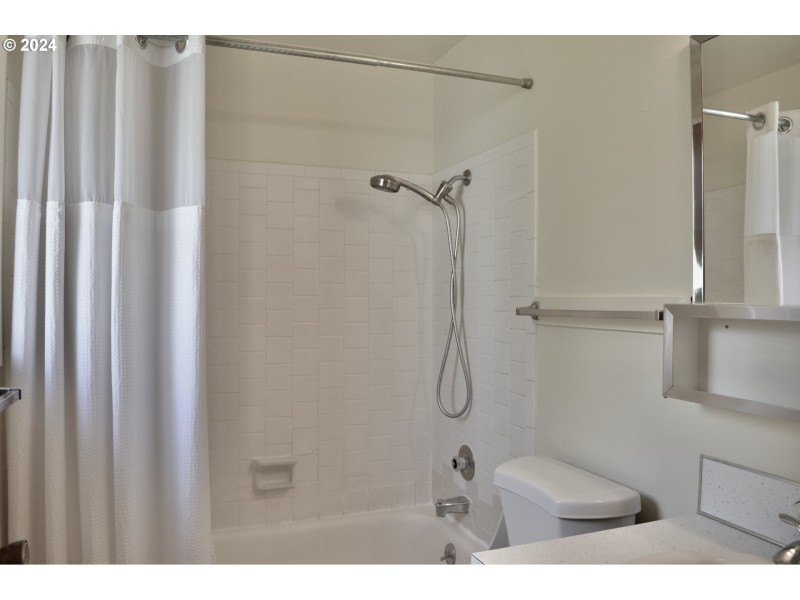 Bathroom, Attached