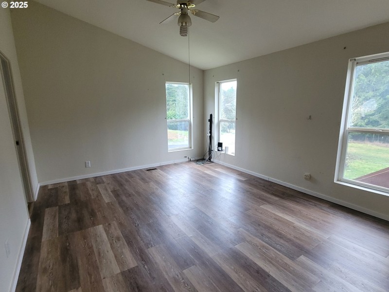 Bedroom, Primary