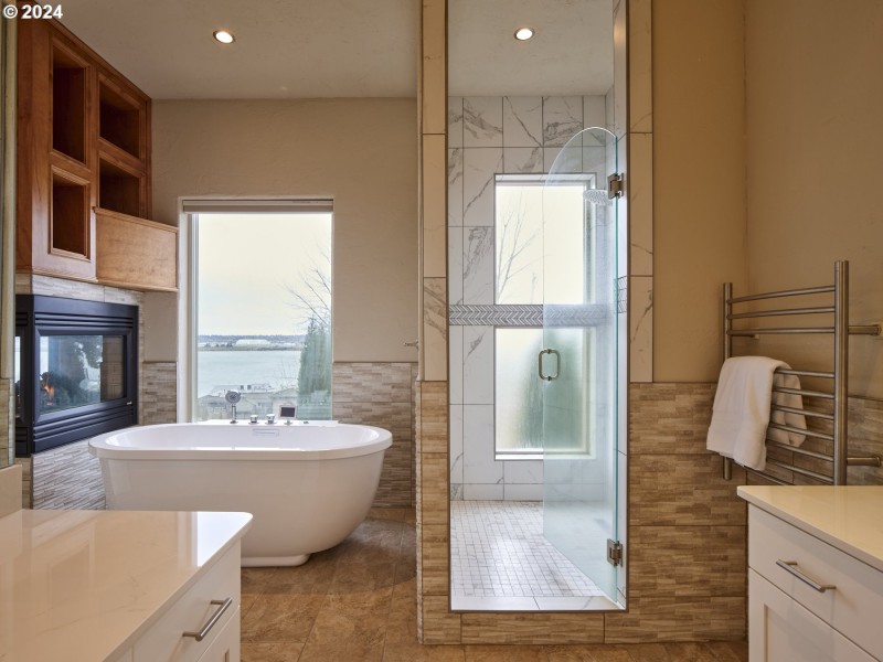 Owner's Suite Bathroom