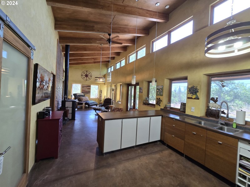 Kitchen/Living Room