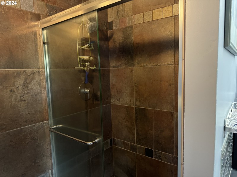 Bathroom, Attached