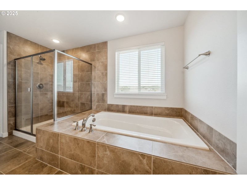 Owner's Suite Bathroom