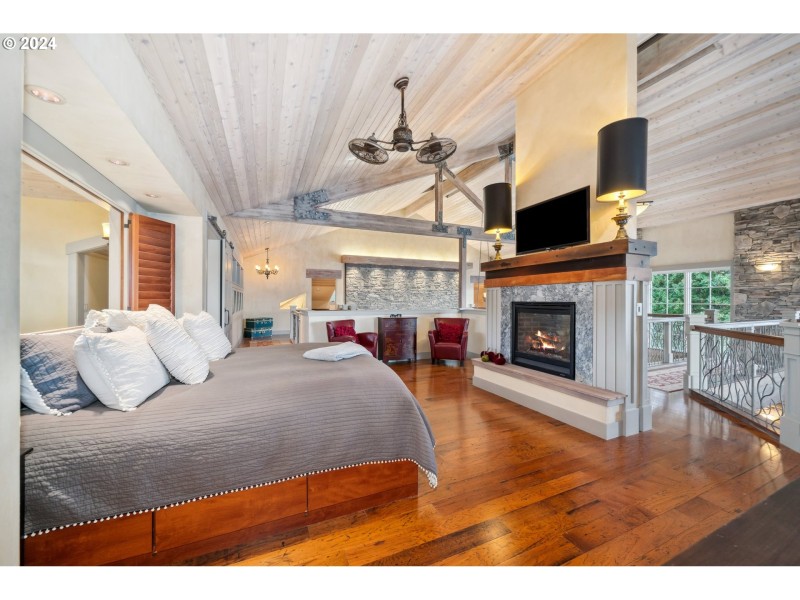 Owner's Suite Bedroom