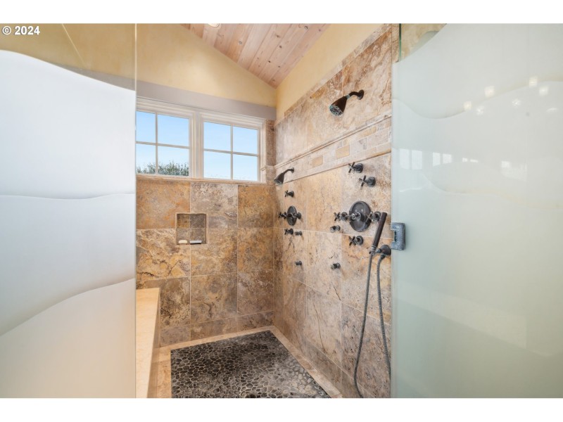 Owner's Suite Bathroom