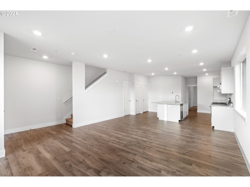 Kitchen/Living Room