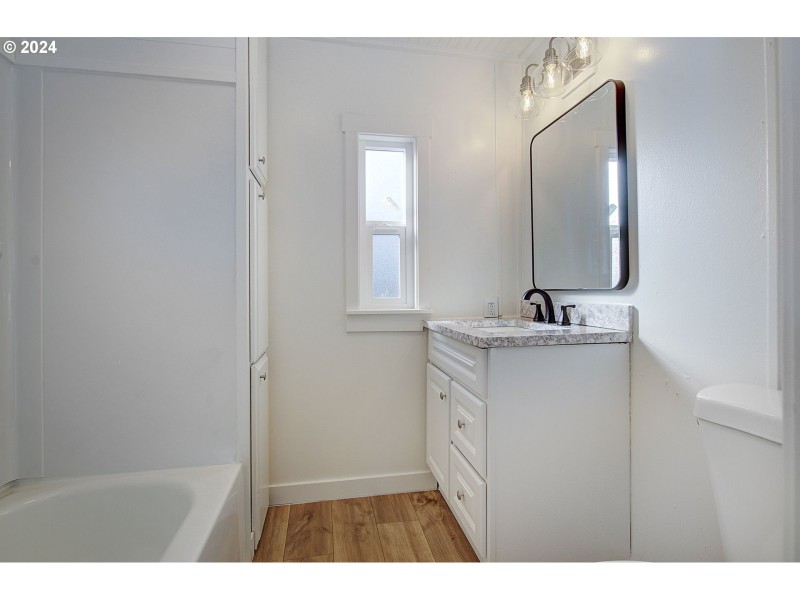 Bathroom, Attached