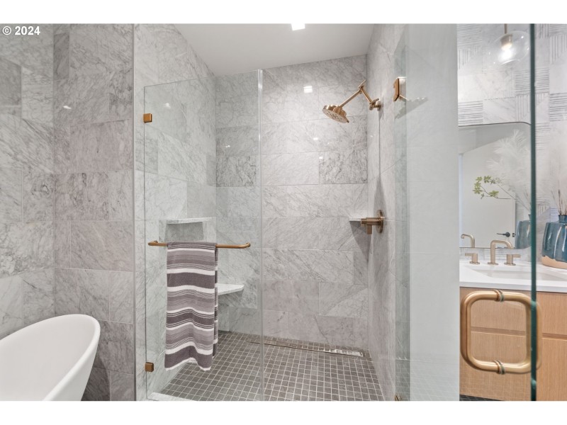 Owner's Suite Bathroom
