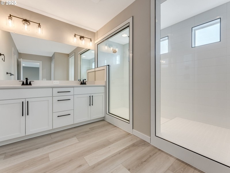 Owner's Suite Bathroom