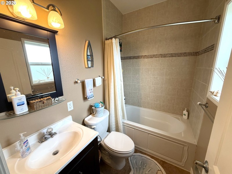 Bathroom, Attached