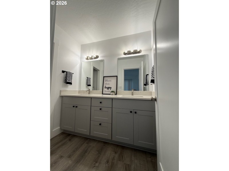 Owner's Suite Bathroom