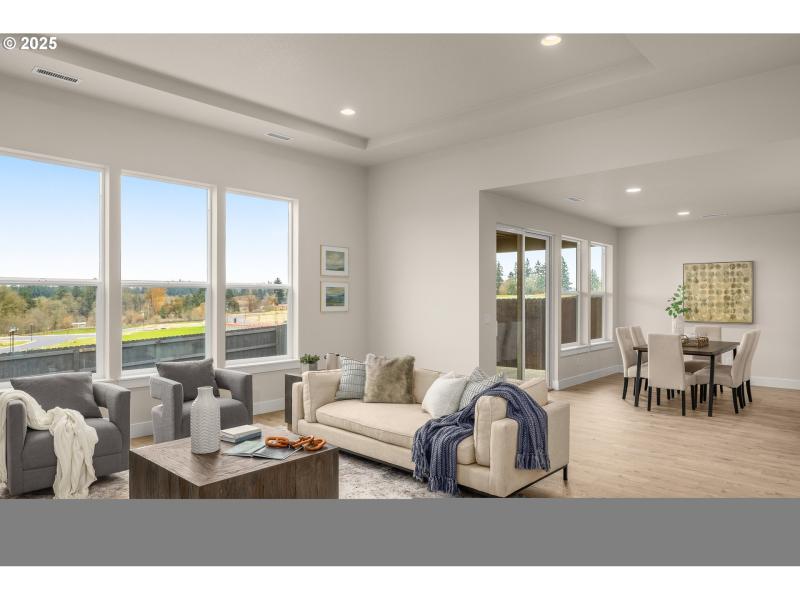 Living Room/Dining Room