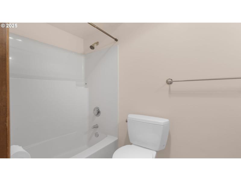 Owner's Suite Bathroom