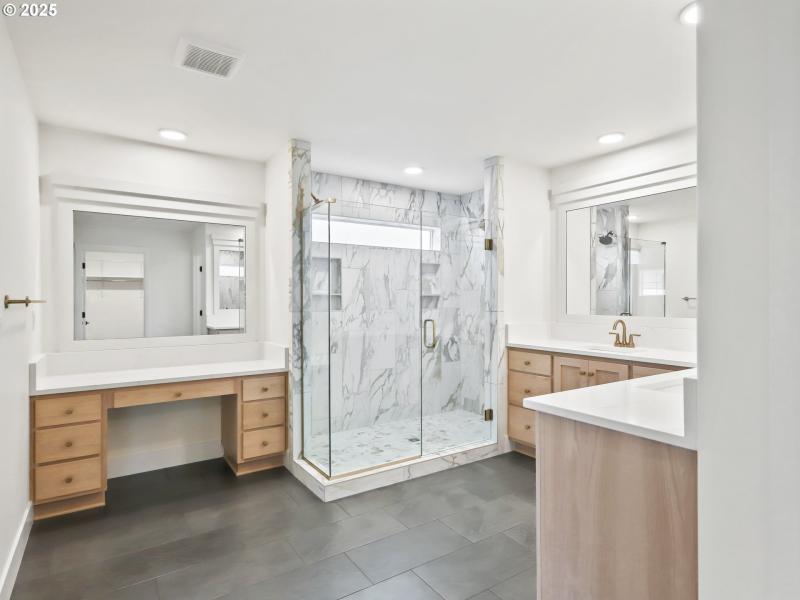 Owner's Suite Bathroom