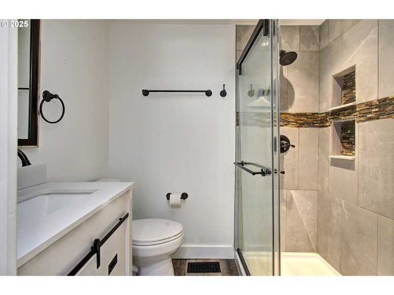 Bathroom, Attached