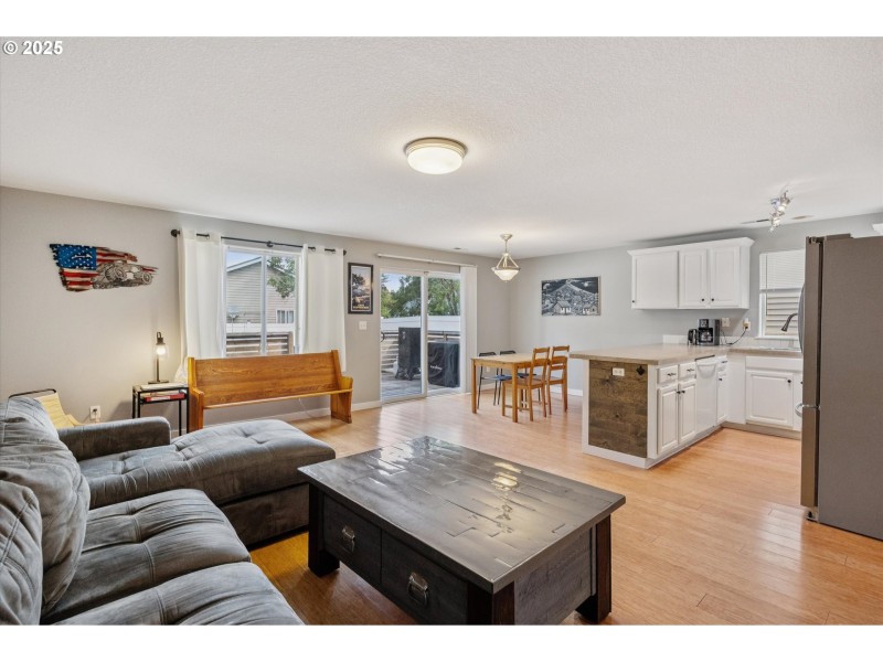 Living Room/Dining Room
