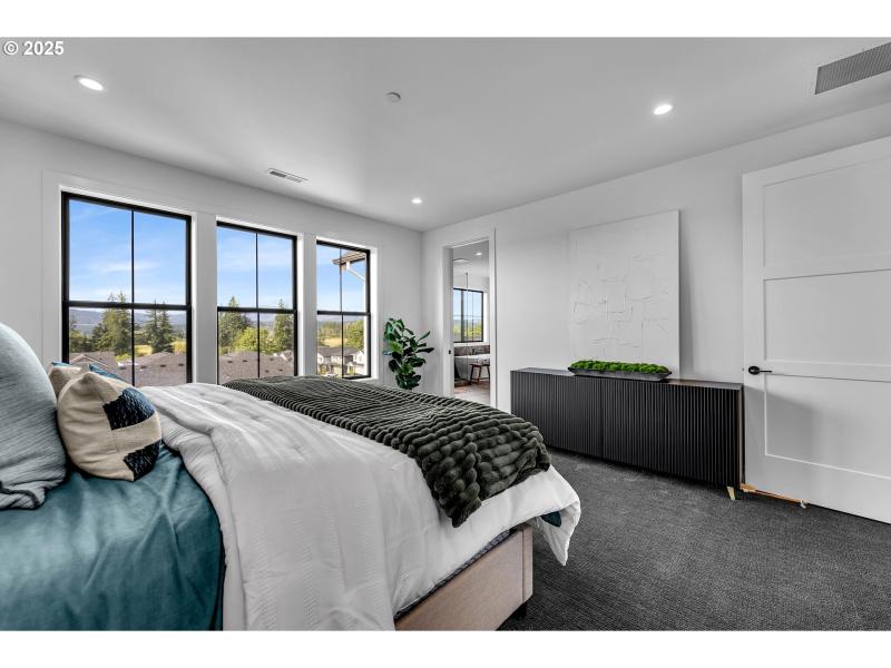 Bedroom, Owner's Suite