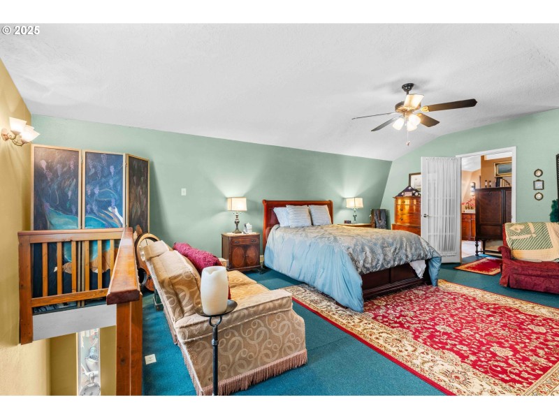 Bedroom, Owner's Suite