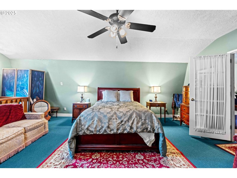 Bedroom, Owner's Suite