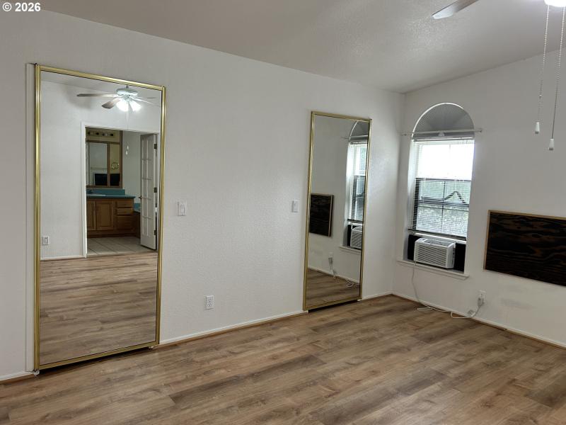 Bedroom, Owner's Suite