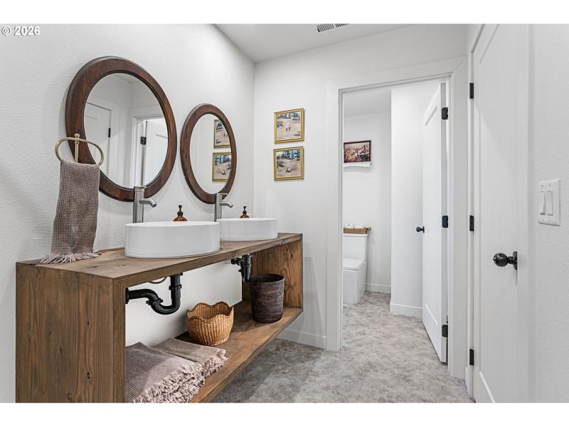 Owner's Suite Bathroom