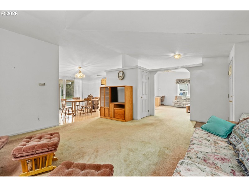 Living Room/Dining Room