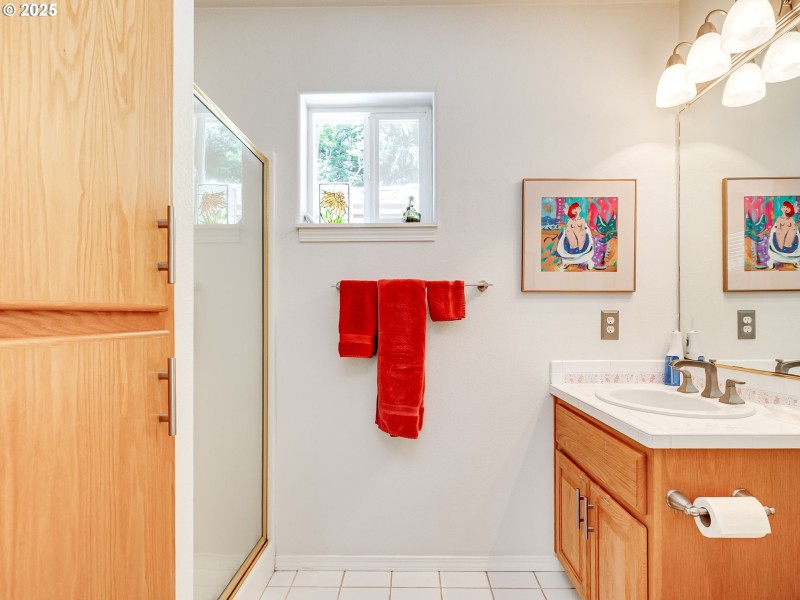 Bathroom, Attached