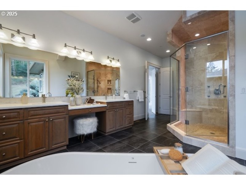 Owner's Suite Bathroom