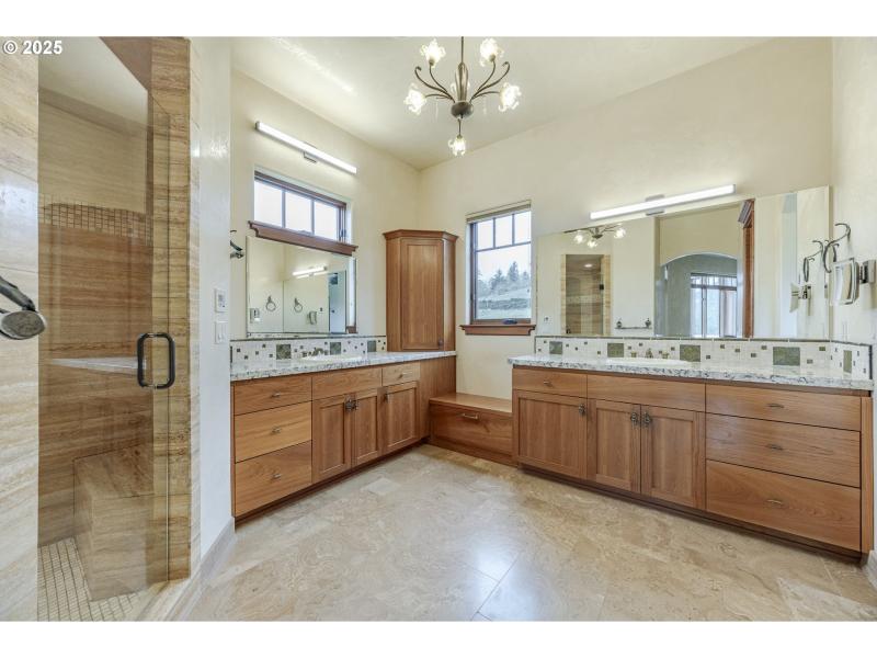 Owner's Suite Bathroom