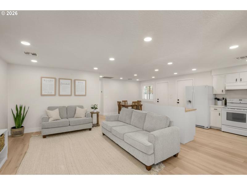 Living Room/Dining Room