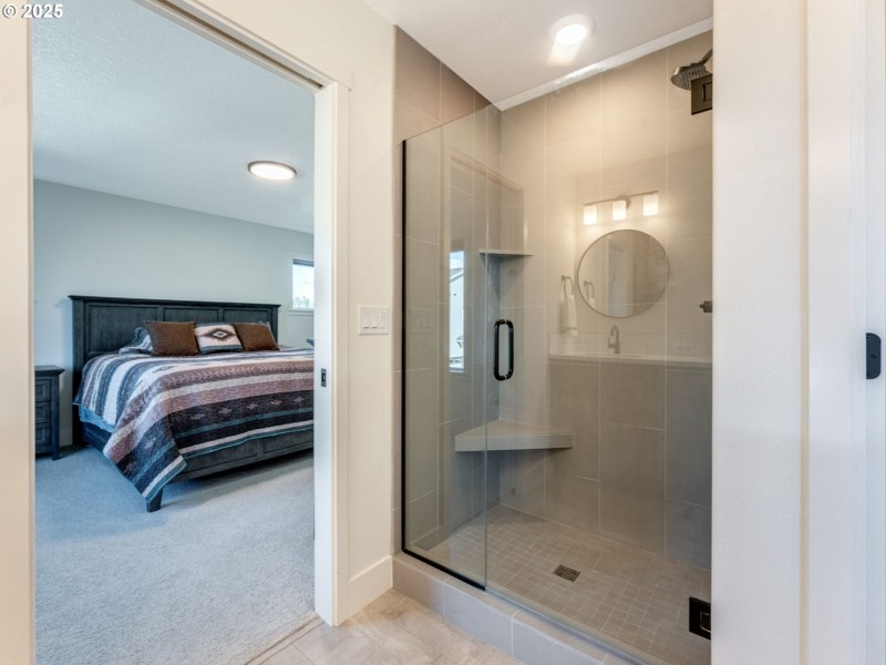 Bathroom, Attached
