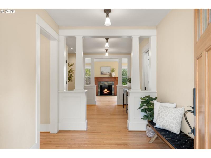 Entrance/Foyer