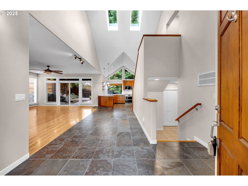 Entrance/Foyer