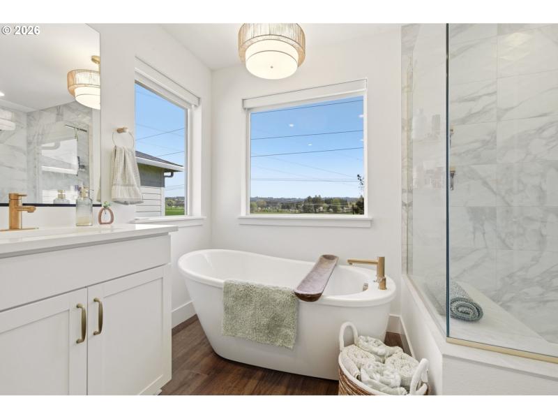 Owner's Suite Bathroom