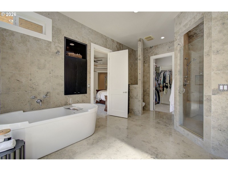 Owner's Suite Bathroom