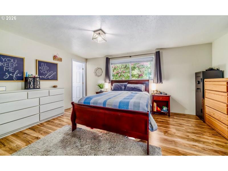 Bedroom, Owner's Suite